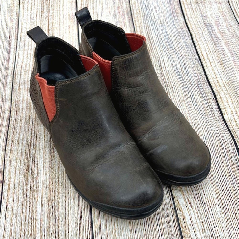 Keen Morrison Chelsea Women's Size 9.5 Brown Leather Comfort Ankle‎ Boots